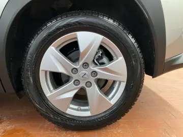 LEXUS UX 250h F SPORT Design  Bi-LED ACC RCam SHZ PDC