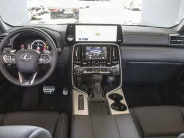 LEXUS LX 600 F SPORT