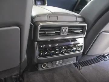LEXUS LX 600 F SPORT