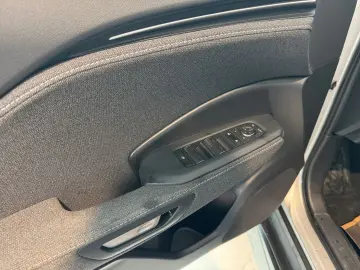 LEXUS LBX FWD  LED ACC Kamera SHZ CarPlay SmartKey PDC