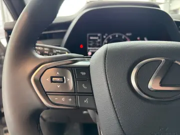 LEXUS LBX FWD  LED Kamera CarPlay ACC SHZ PDC SmartKey