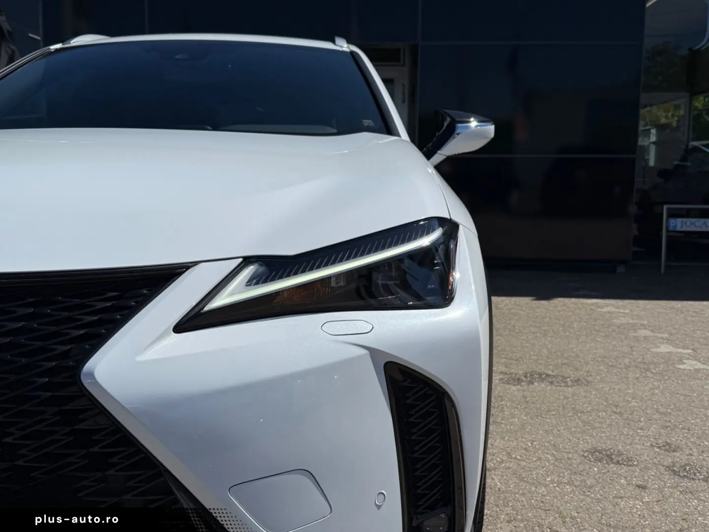 LEXUS UX 250h F-SPORT ACC RFK Car-Play LED 1-HAND