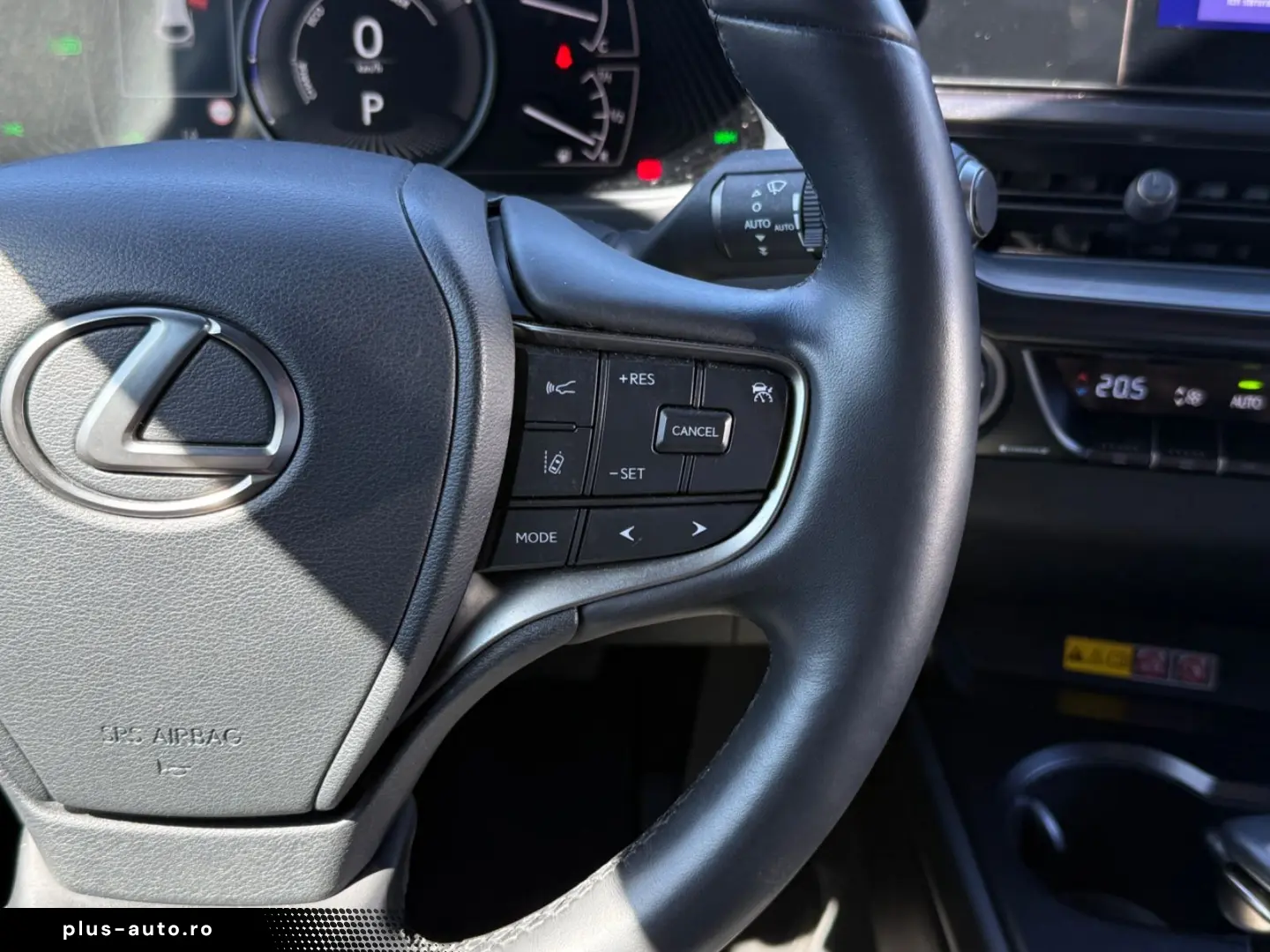 LEXUS UX 250h F-SPORT ACC RFK Car-Play LED 1-HAND