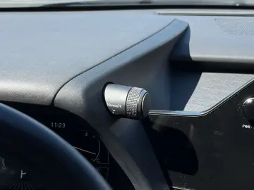 LEXUS UX 250h F-SPORT ACC RFK Car-Play LED 1-HAND