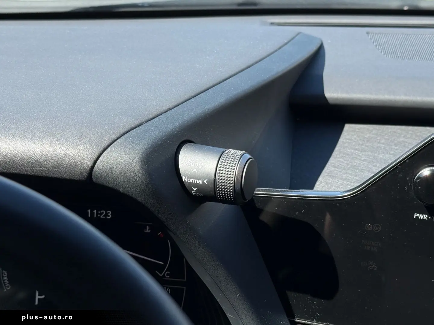 LEXUS UX 250h F-SPORT ACC RFK Car-Play LED 1-HAND