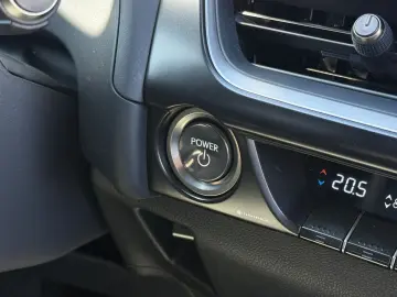 LEXUS UX 250h F-SPORT ACC RFK Car-Play LED 1-HAND