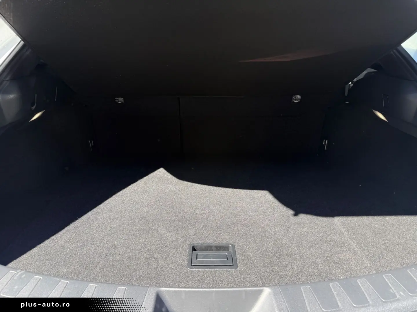LEXUS UX 250h F-SPORT ACC RFK Car-Play LED 1-HAND
