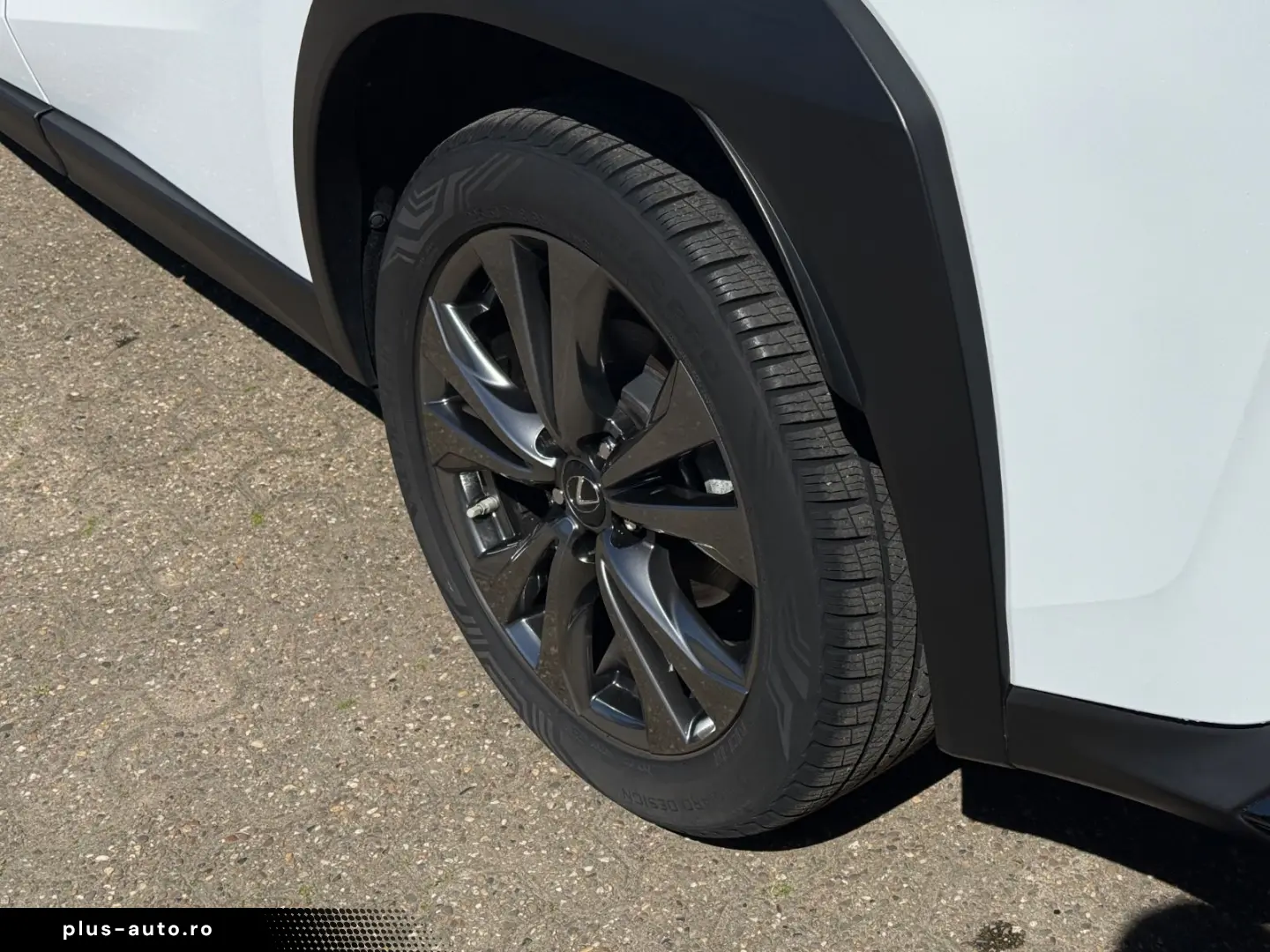 LEXUS UX 250h F-SPORT ACC RFK Car-Play LED 1-HAND