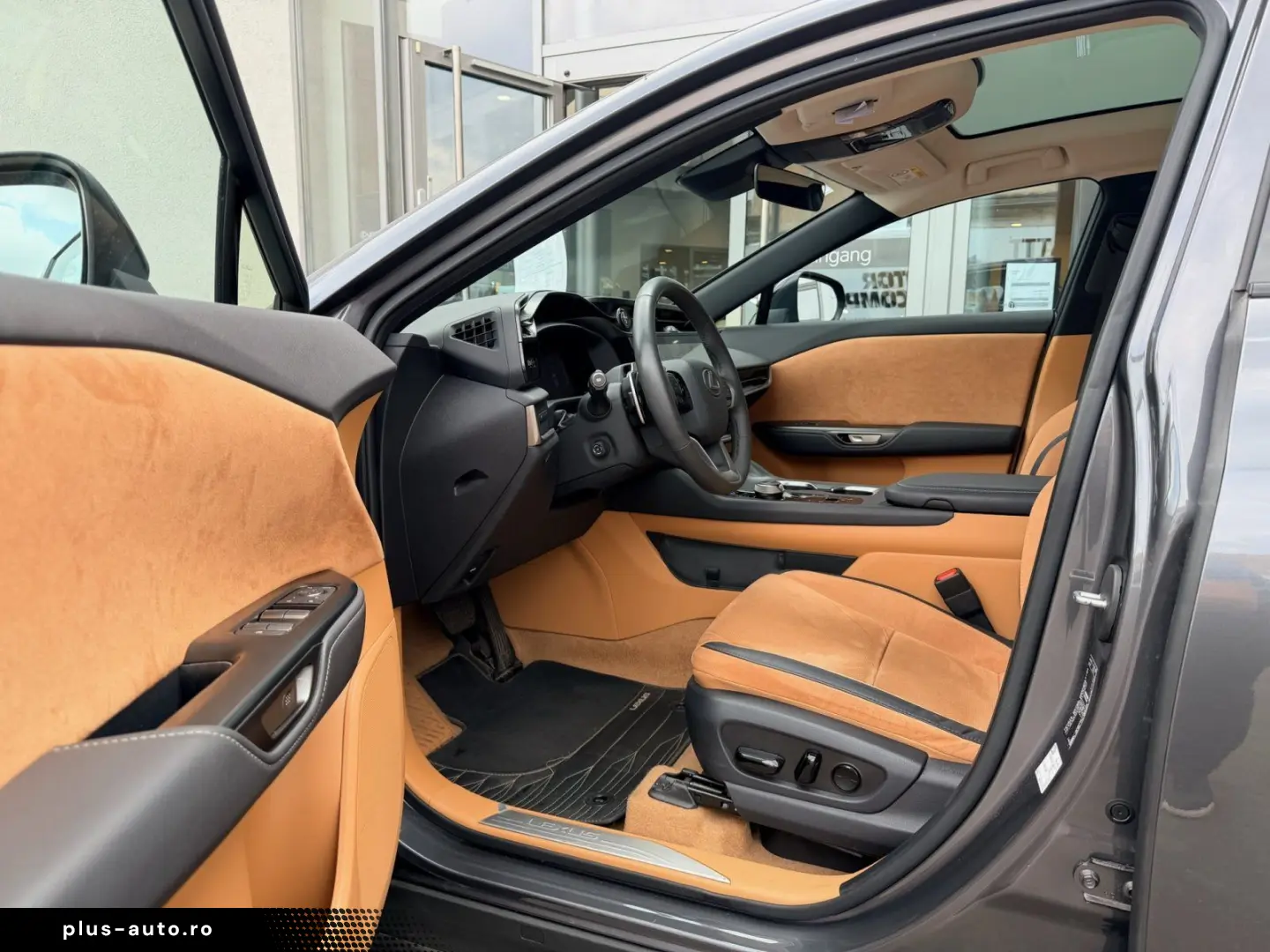LEXUS RZ450e  DIRECT4 Luxury   All-Wetter-Reifen