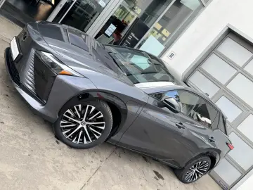 LEXUS RZ450e  DIRECT4 Luxury   All-Wetter-Reifen