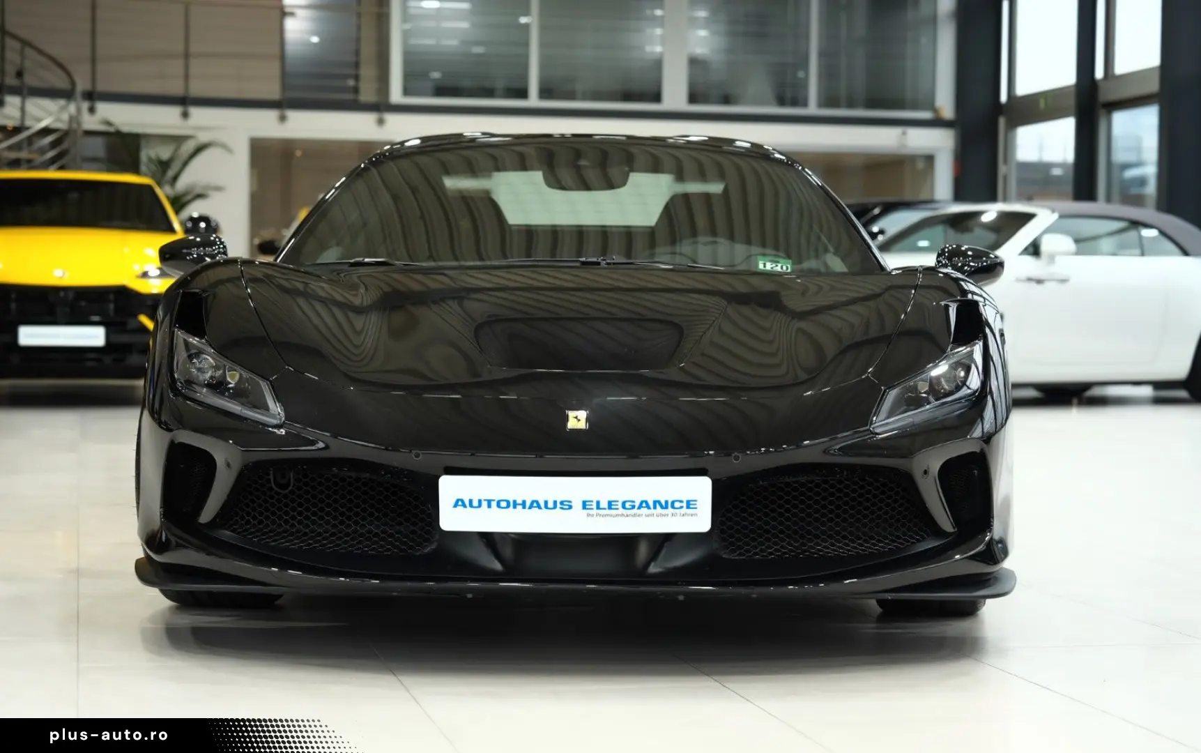 FERRARI F8 Spider RACING-SEATS LIFT PASSENGER-DISPLAY