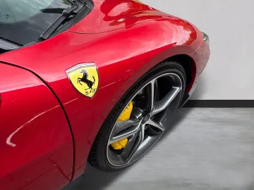 FERRARI 296 GTS  20'' Schmiedefelge Premium HiFi