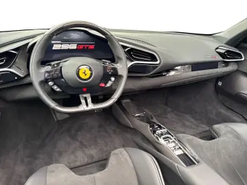 FERRARI 296 GTS  20'' Schmiedefelge Premium HiFi