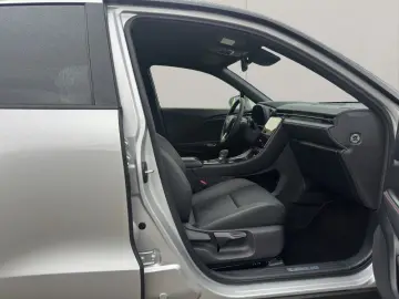 LEXUS LBX FWD Emotion NAVI CARPLAY LED RFK