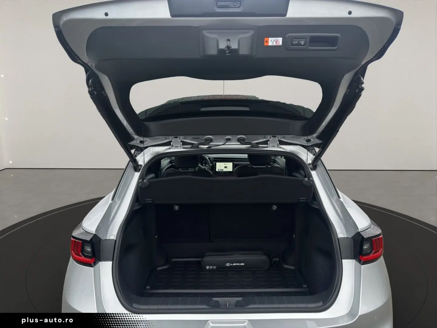 LEXUS LBX FWD Emotion NAVI CARPLAY LED RFK