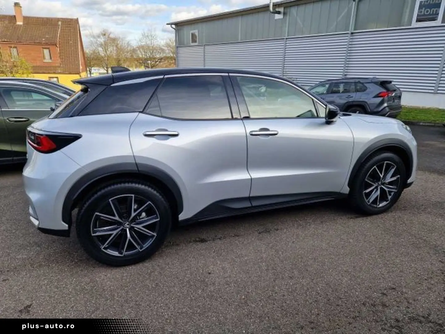 LEXUS LBX FWD Emotion Technologie Paket Navi Digitales