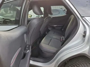 LEXUS LBX FWD Emotion Technologie Paket Navi Digitales