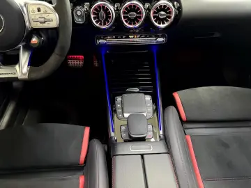 MERCEDES-BENZ GLA 45 AMG S 4M  Multibeam Drivers-Pac&hellip;