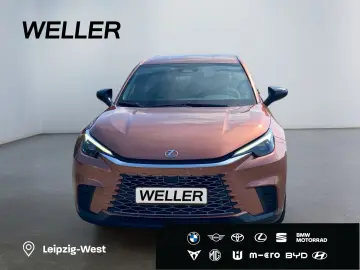 LEXUS LBX FWD  LED ACC RCam SHZ CarPlay SmartKey PDC