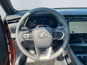 LEXUS LBX FWD  LED ACC RCam SHZ CarPlay SmartKey PDC
