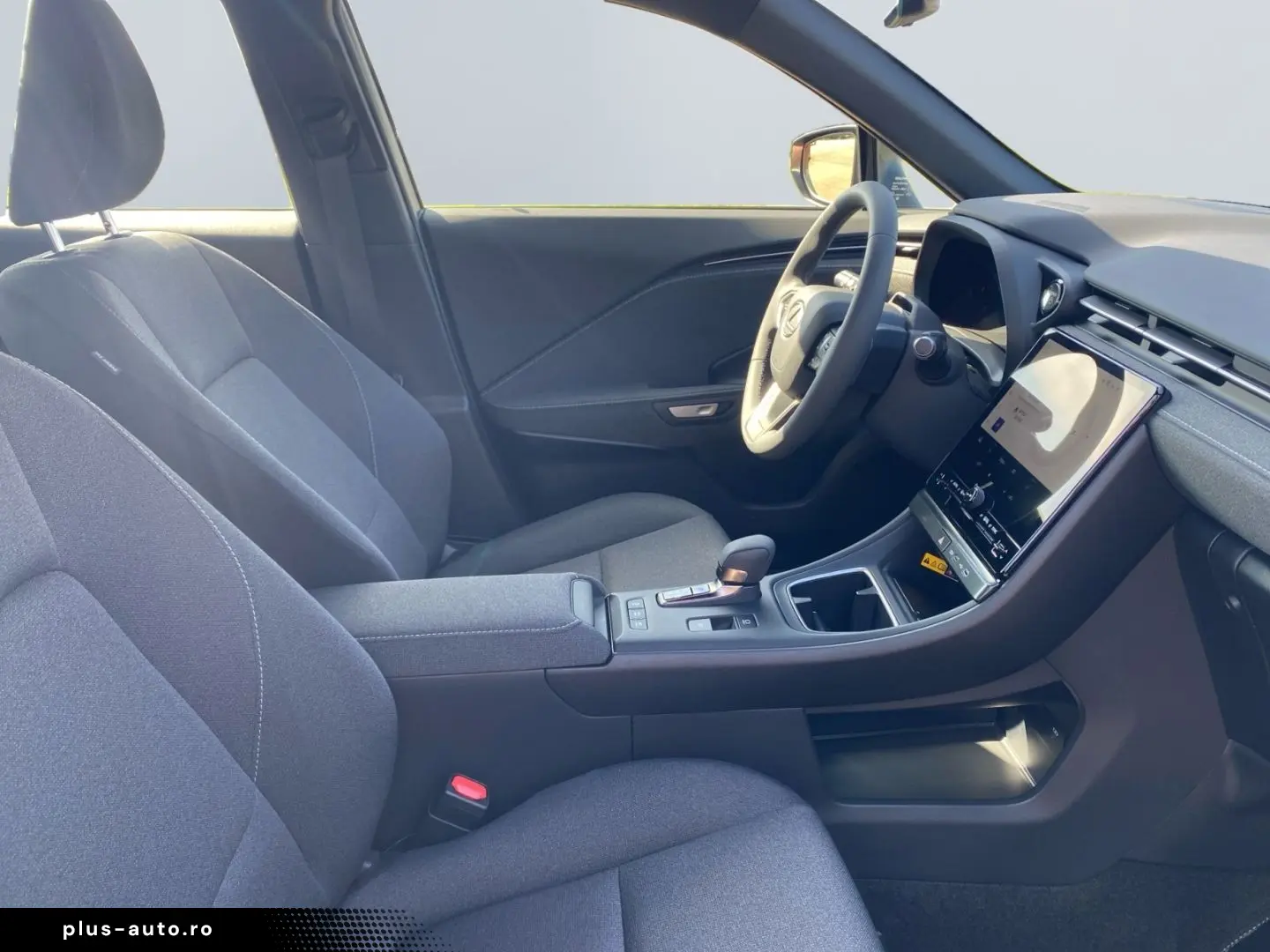 LEXUS LBX FWD  LED ACC RCam SHZ CarPlay SmartKey PDC