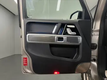 MERCEDES-BENZ G 350d AMG Line Burmester Ventil 360 Sunroof