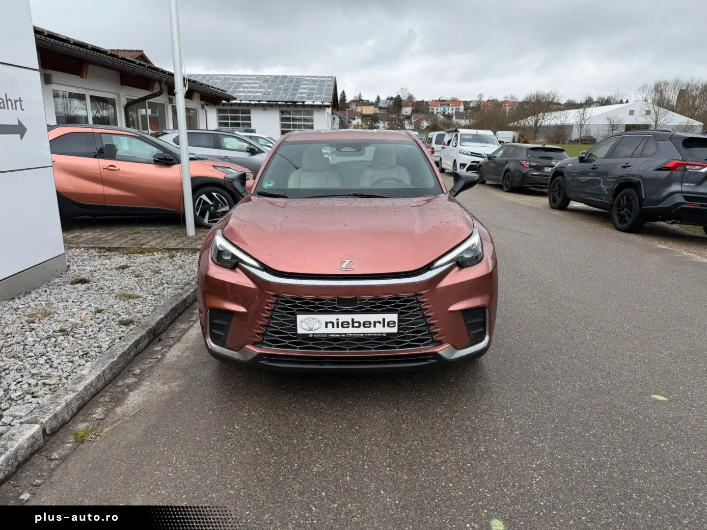 LEXUS LBX Elegant  Leder Weiß  LED  Kamera