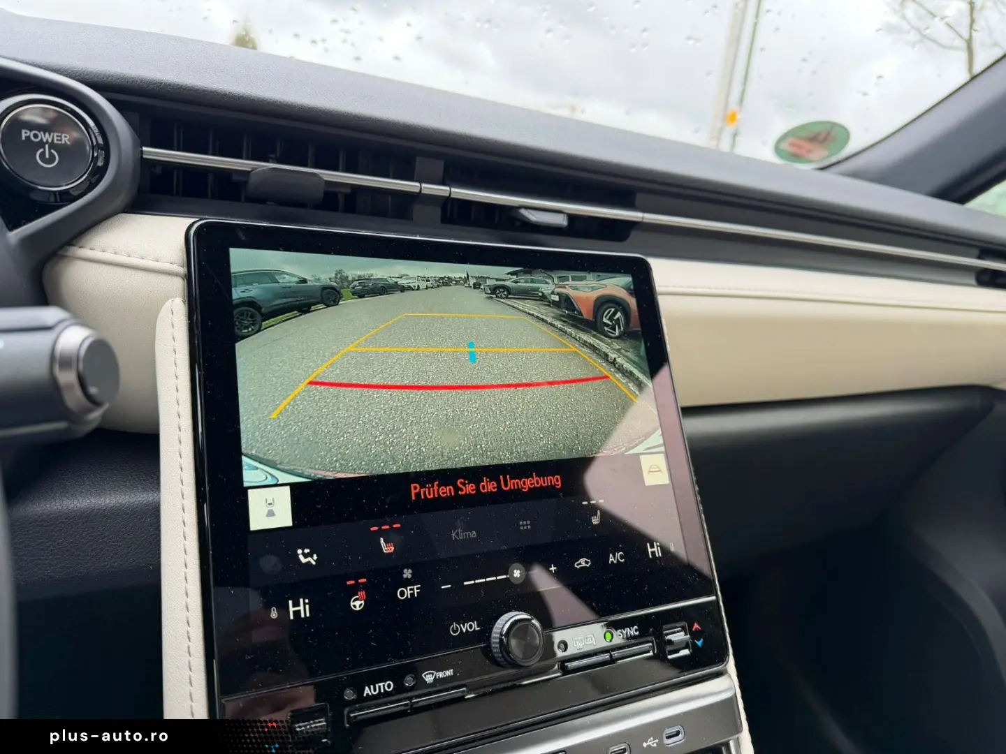 LEXUS LBX Elegant  Leder Weiß  LED  Kamera