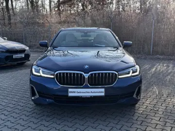 BMW 530e Limousine Individual HUD ventilatie