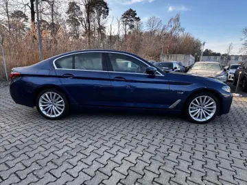 BMW 530e Limousine Individual HUD ventilatie