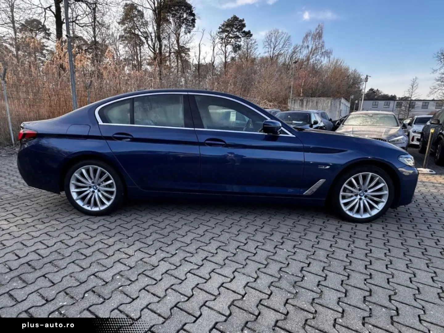 BMW 530e Limousine Individual HUD ventilatie