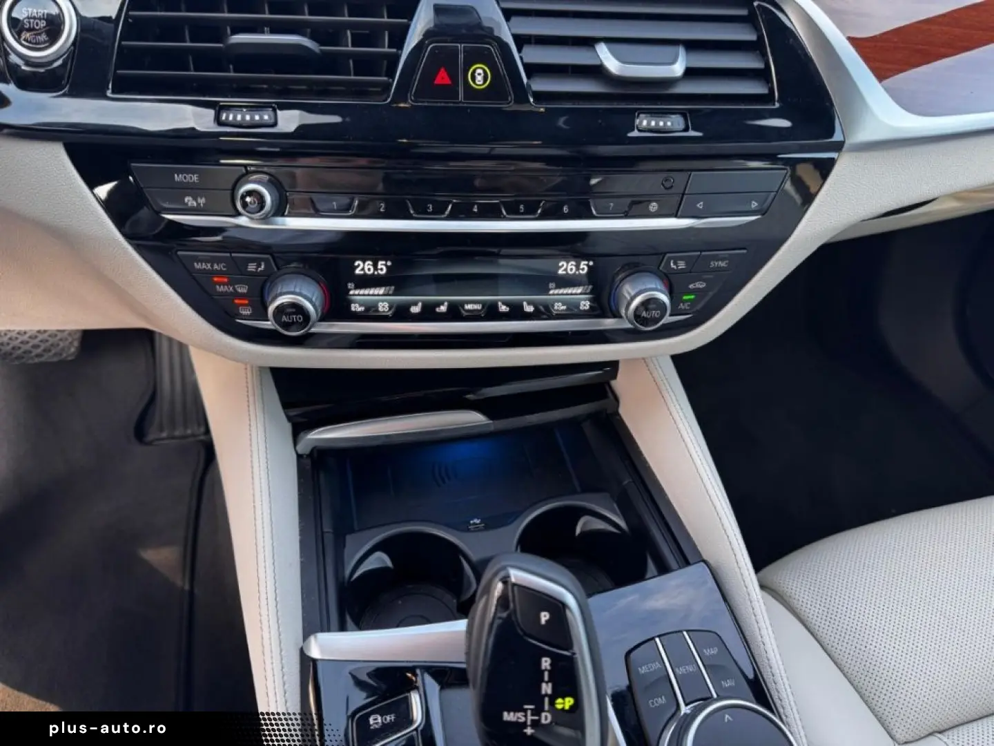 BMW 530e Limousine Individual HUD ventilatie