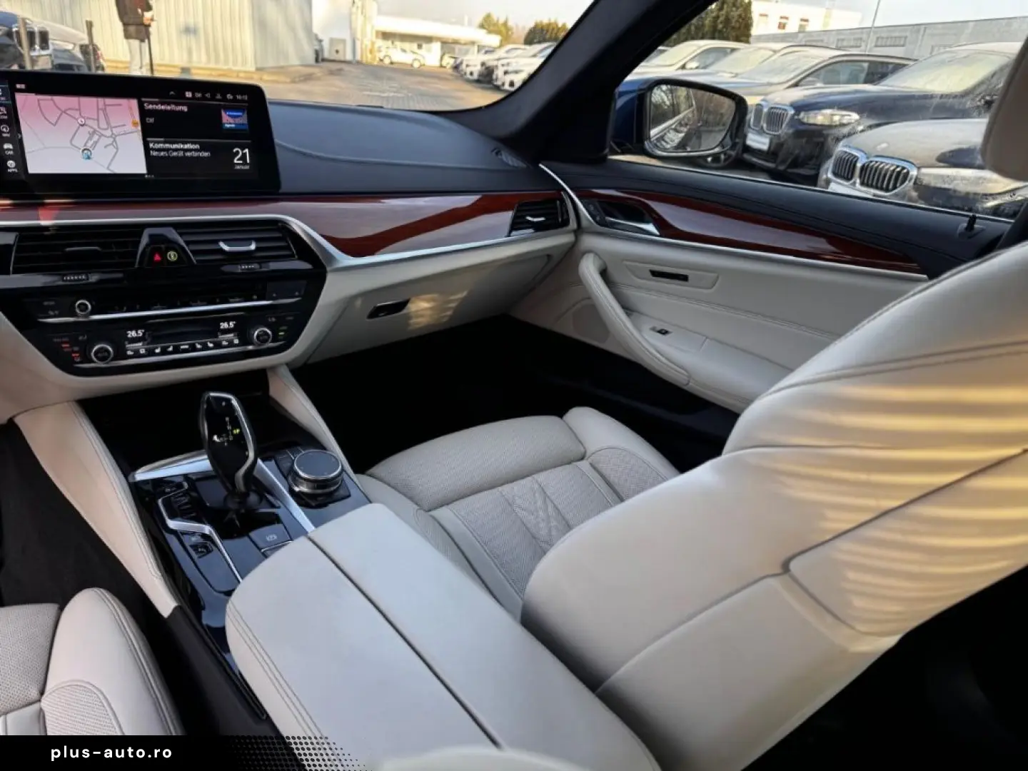 BMW 530e Limousine Individual HUD ventilatie
