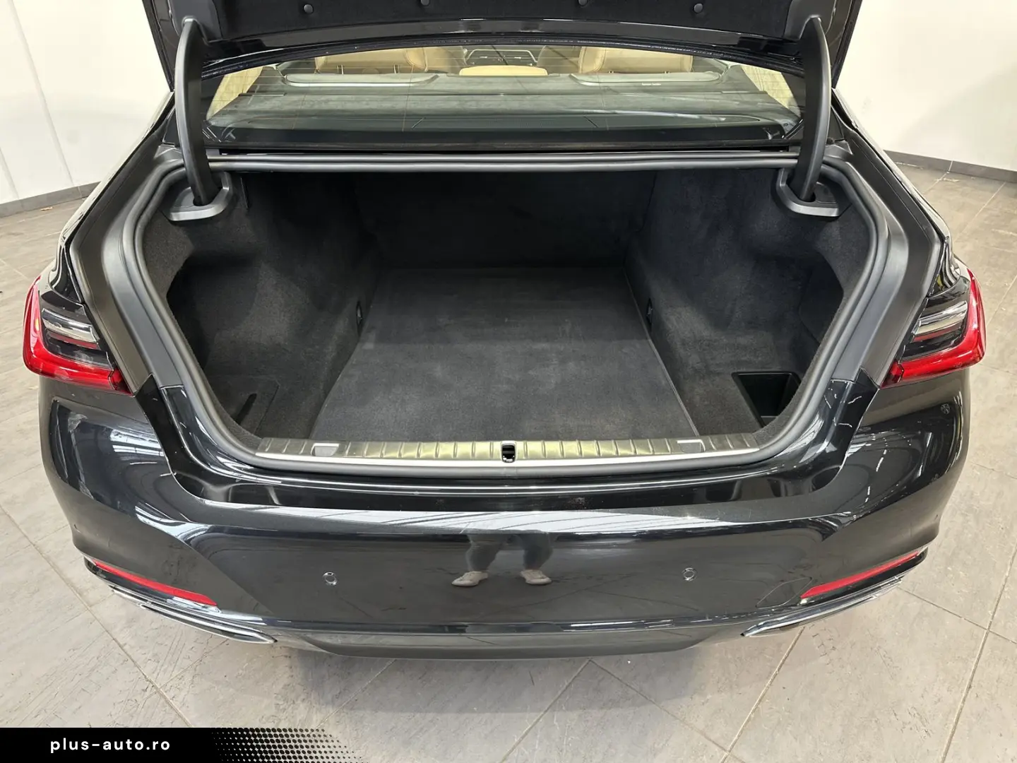 BMW 750i xD Pure Excellence NAV LASER 360  HEADUP VC