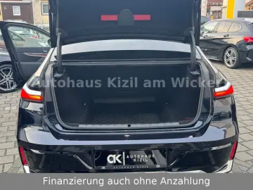 BMW 740 d xDrive M Sport G70 SKY LOUN HUP Voll...