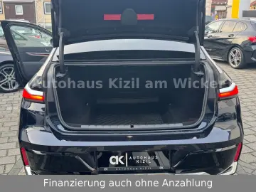 BMW 740 d xDrive M Sport G70 SKY LOUN HUP Voll...