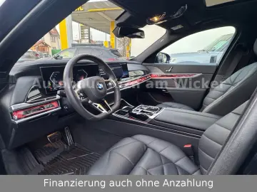 BMW 740 d xDrive M Sport G70 SKY LOUN HUP Voll...