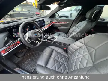 BMW 740 d xDrive M Sport G70 SKY LOUN HUP Voll...