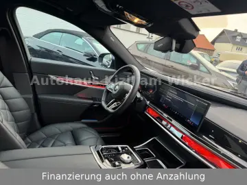 BMW 740 d xDrive M Sport G70 SKY LOUN HUP Voll...