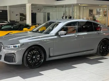 BMW 750 i xDri M-Sport Laser Head-Up StHzg H&K 3xTV