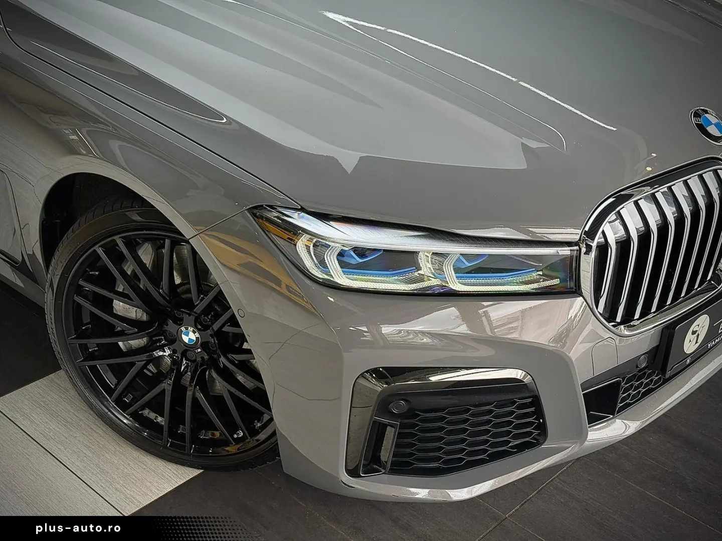 BMW 750 i xDri M-Sport Laser Head-Up StHzg H&K 3xTV