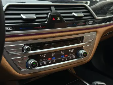BMW 750 i xDri M-Sport Laser Head-Up StHzg H&K 3xTV