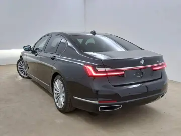 BMW 730 d nur 66.600km Top Ausstattung!