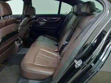BMW 730 d nur 66.600km Top Ausstattung!