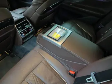 BMW 730 d nur 66.600km Top Ausstattung!
