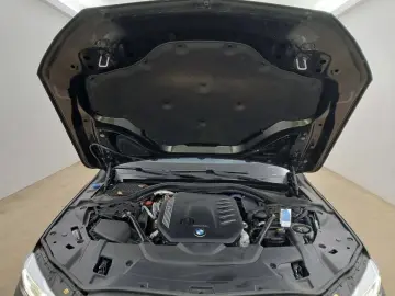 BMW 730 d nur 66.600km Top Ausstattung!