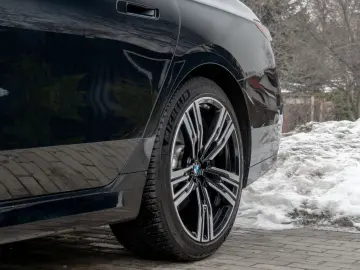 BMW 740d M SPORT.INDIVIDUAL.MASSAGE.SOFTCL.SKY.B&W.