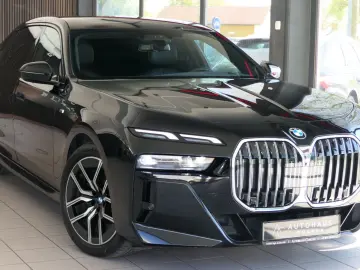 BMW 740 d xDrive M Sport ICONIC B&W HA-Lenkung PANO.