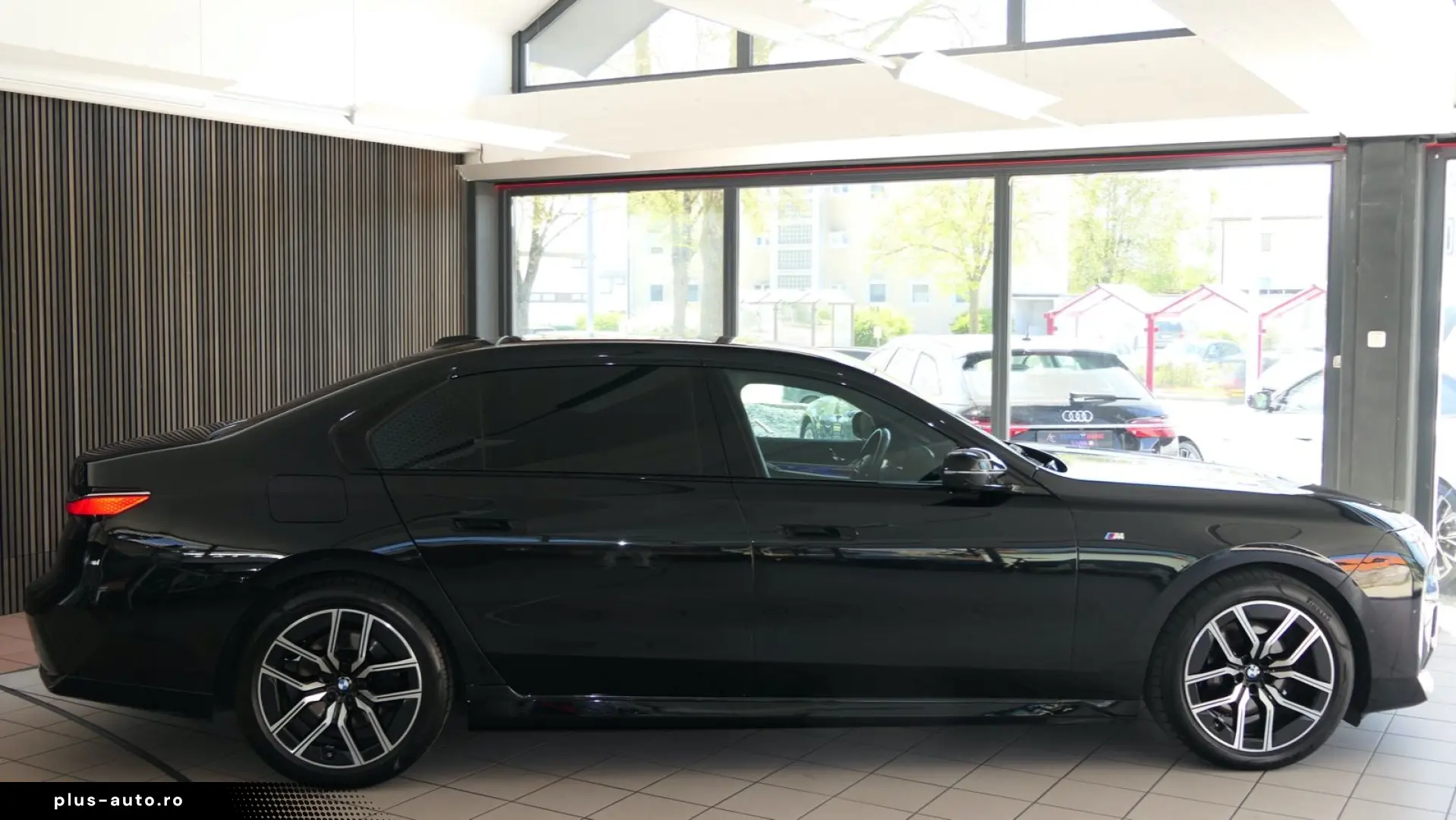 BMW 740 d xDrive M Sport ICONIC B&W HA-Lenkung PANO.