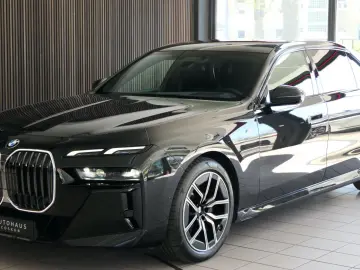 BMW 740 d xDrive M Sport ICONIC B&W HA-Lenkung PANO.